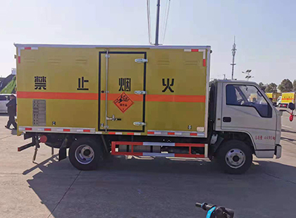 涟源爆破器材运输车