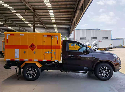涟源爆破器材运输车